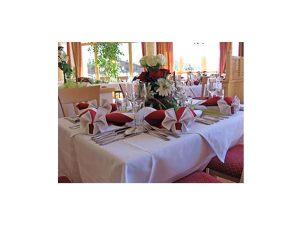 Bild 2 von Hotel Königsleiten Fam. Obermoser