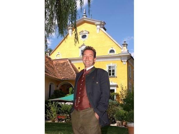 Bild 1 von Weingut & Kulturerlebnis Schloss Gamlitz Fam. Melcher Arnold