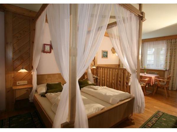 Bild 2 von Wellness- u. Seminarhotel RAXALPENHOF