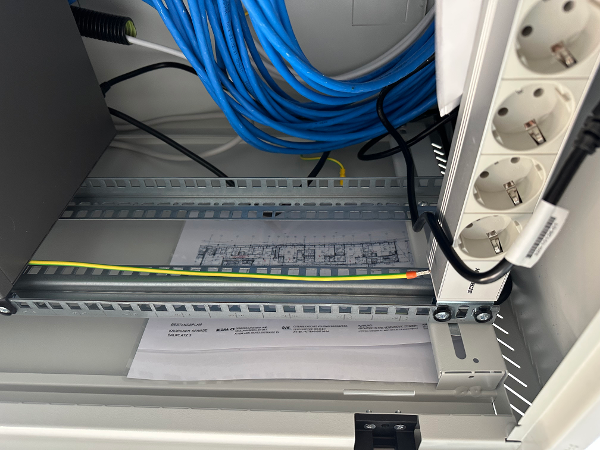 Bild 2 von Illumination & Mounting