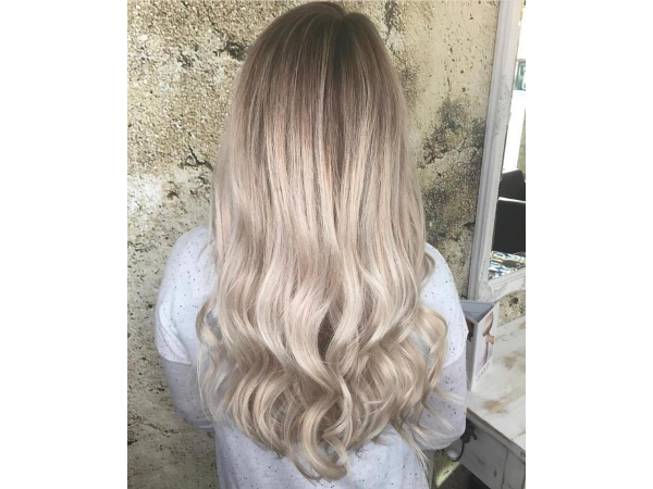 Bild 23 von Friseursalon schneidig mit Friseurteam Gerda Mühlburger