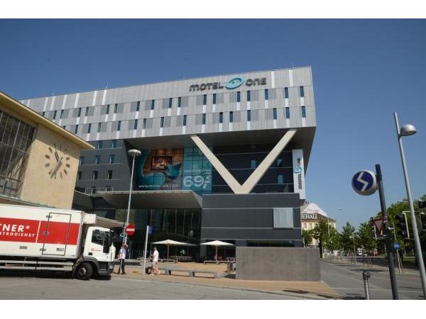 Bild 11 von Hotel Motel One Wien-Westbahnhof