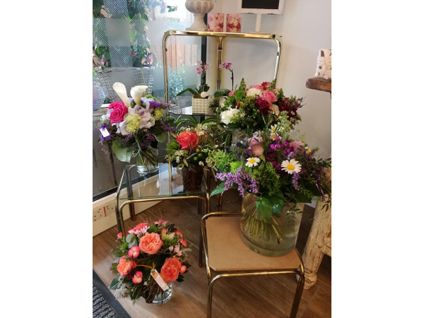 Bild 8 von blumenzeit - Anneliese Mahl