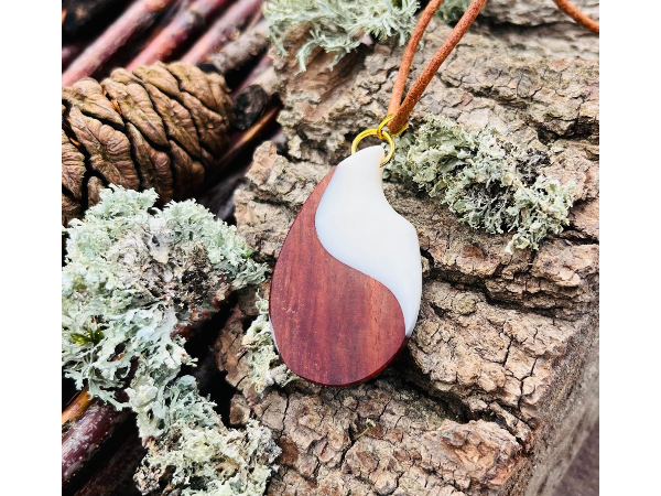 Bild 22 von Hoizpoint Schmuck u. Design e.U.