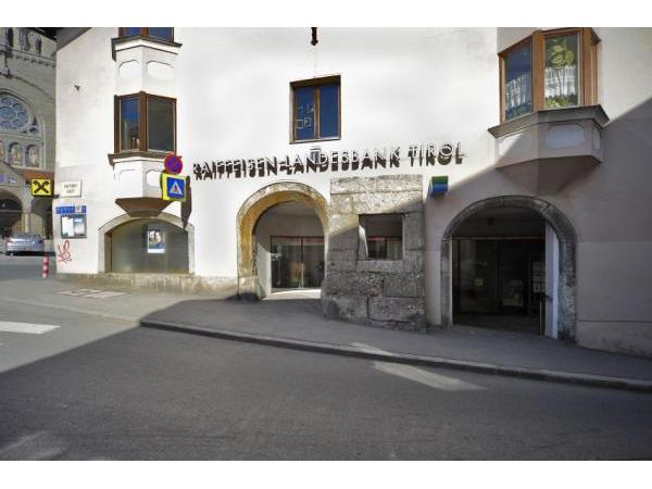 Bild 1 von Raiffeisen-Landesbank Tirol AG, SB-Bankstelle Hötting