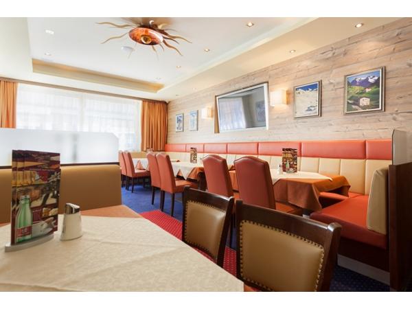 Bild 9 von Cafe-Konditorei u Hotel Landgraf