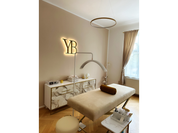 Bild 14 von YOUR BEAUTY