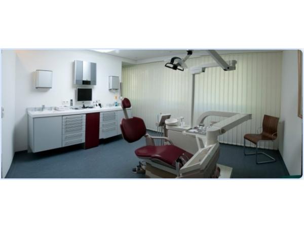 Bild 1 von Dr. med. dent. Tautschnig Wolfgang