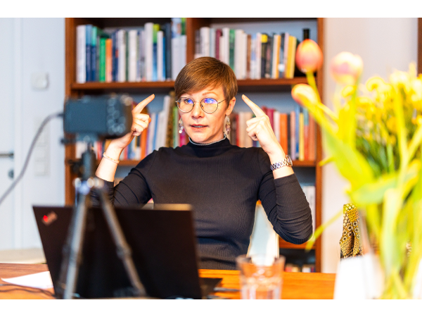 Bild 3 von Carina Ehrnhöfer - Psychosoziale Beratung | Meditation | Mental Health für Unternehmen