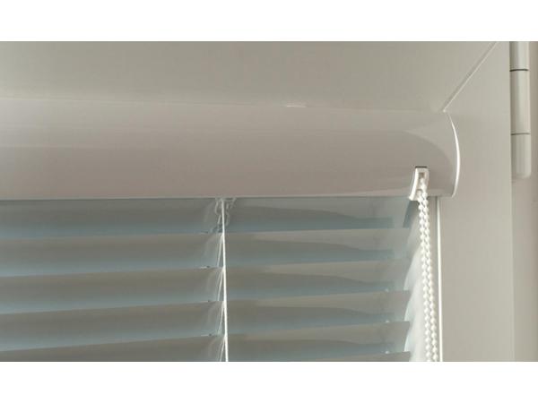 Bild 8 von BARUSIC KG Fenster l Türen l Sonnenschutz l Insektenschutzgitter l Glasüberdachungen