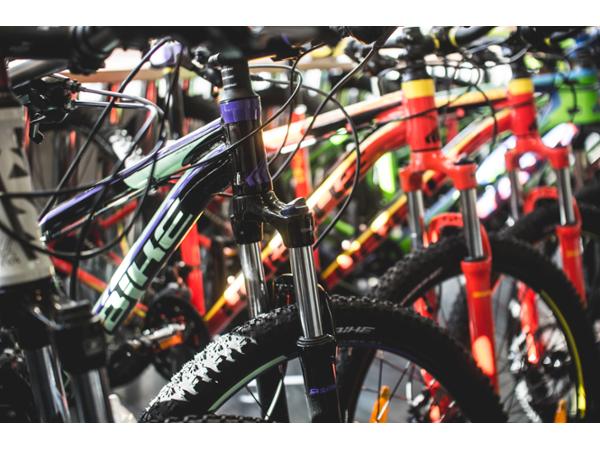 "Velothek OG", "2401 Fischamend", "Fahrräder u