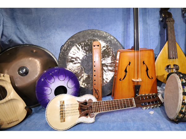 Bild 11 von Gandharva Loka - Klanghaus - The World Music Store