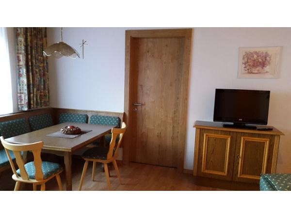 Bild 1 von Apart Lisun