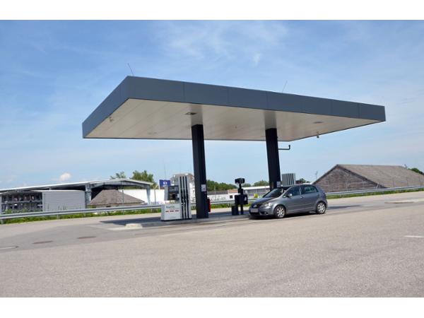 Bild 1 von DISKONT TANKEN am HOFER Parkplatz