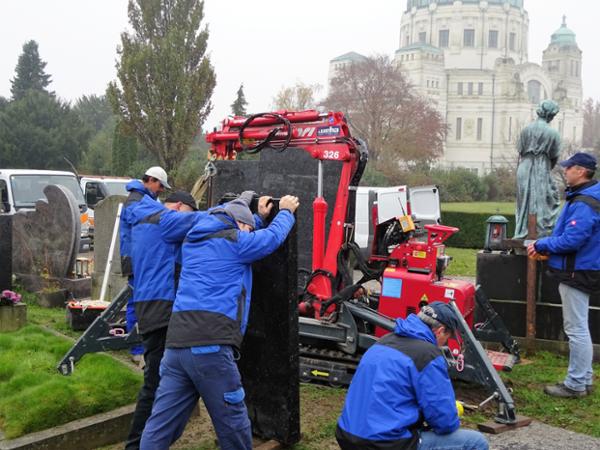 Bild 13 von Grabsteine Steinmetzbetrieb Stockerer GmbH