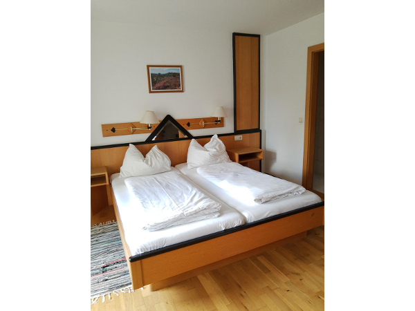 Bild 5 von Backhendlstation Gasthof Schneider