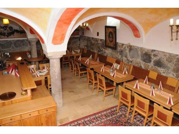 Bild 5 von Waldschloss Hotel-Restaurant