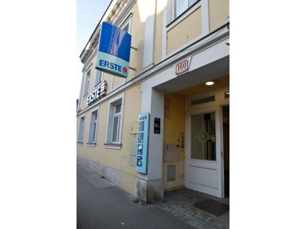 Erste Bank Filiale Ober St Veit In 1130 Wien Herold At