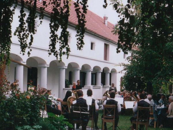 Bild 5 von Dietzl Heuriger