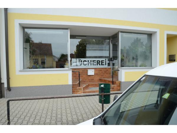 Bild 1 von Bücherei Parndorf