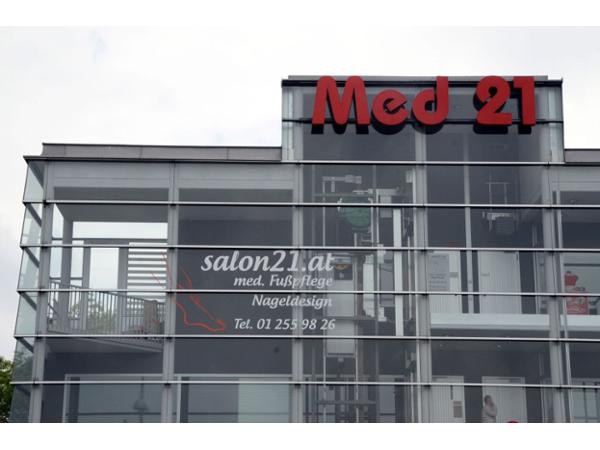 Bild 1 von Salon21.at - medizinische Fußpflege, Nageldesign, Nagelstudio