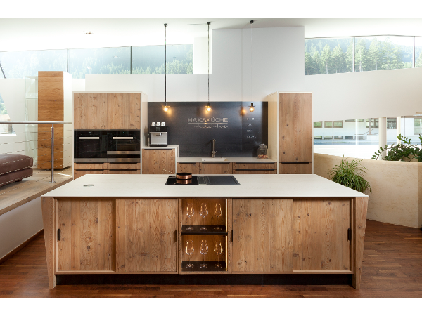 Bild 17 von Tischlerei Lanser GmbH/Showroom Sillian