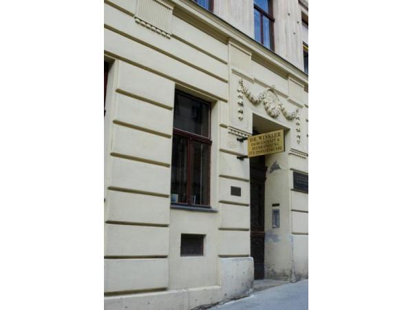 Bild 1 von Winkler Hildegard Dr - Fachgeschäft u Buchhandlung für Entomologie