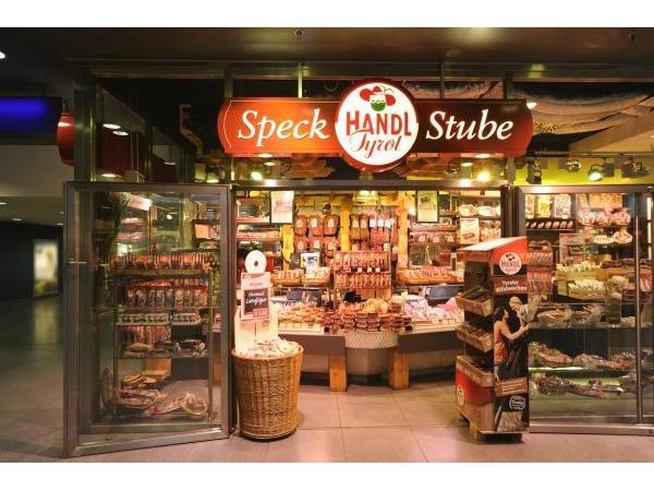 Bild 1 von Speck Stube Handl Tyrol - Bahnhof