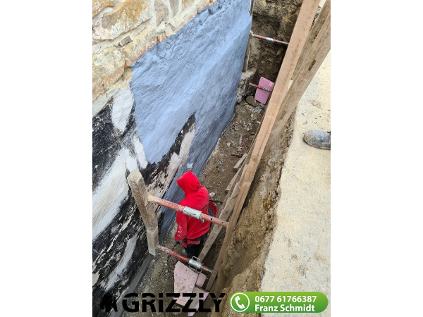Bild 13 von GRIZZLY Mauertrockenlegung