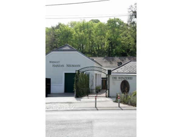 Bild 1 von Weingut Hajszan