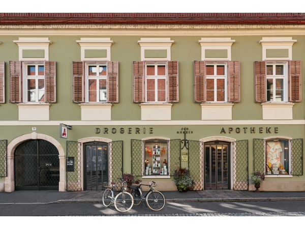 Bild 2 von Apotheke u Drogerie zum Mohren Mag Gunther Hagen e.U.