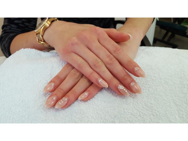 Bild 5 von Kosmetik und Nagelstudio - Dora Nagy