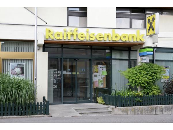 Bild 1 von Raiffeisen Regionalbank Mödling eGen - Bankstelle Gumpoldskirchen