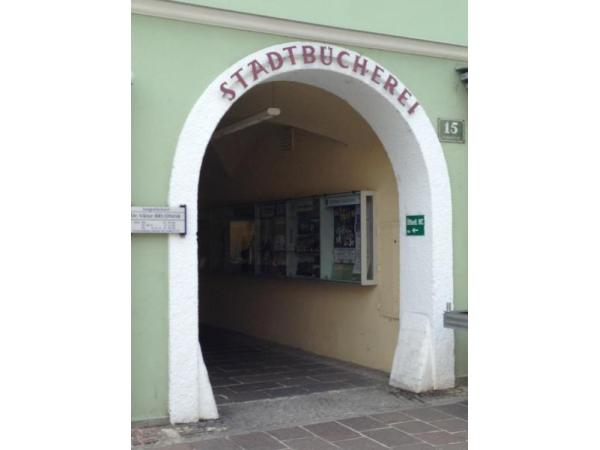 Bild 1 von Stadtbücherei