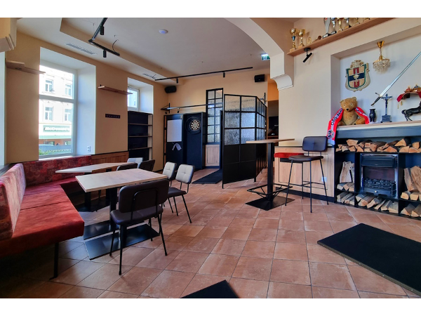 Bild 5 von Crown and Sword