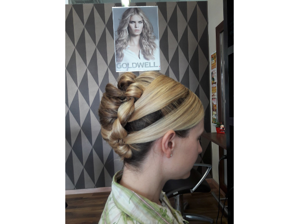Bild 1 von Maxi's Frisiersalon