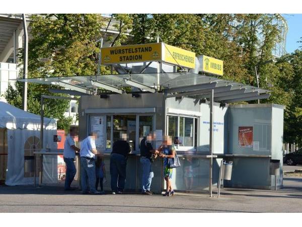 Bild 1 von Würstelstand beim Stadion