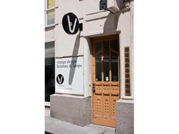 Bild 1 von Vintagerie the modernist showroom