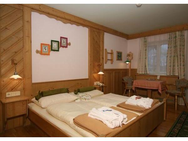 Bild 3 von Wellness- u. Seminarhotel RAXALPENHOF