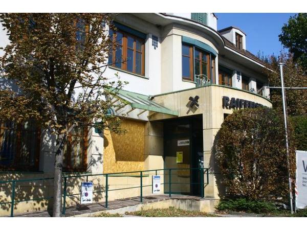 Bild 1 von Raiffeisen Regionalbank Mödling eGen - Bankstelle Biedermannsdorf