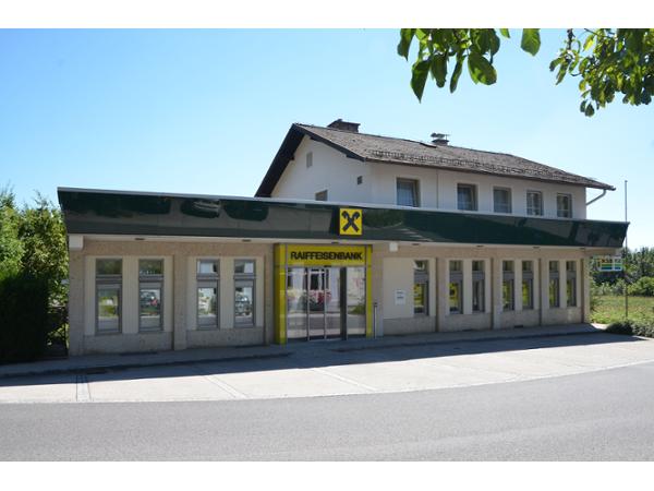 Bild 1 von Bankomat Raiffeisenbank Region Amstetten eGen