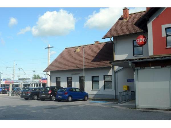 Bild 1 von Bahnhof Eisenstadt