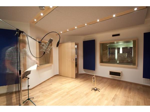 Bild 1 von Martin Bröll - greenbee records