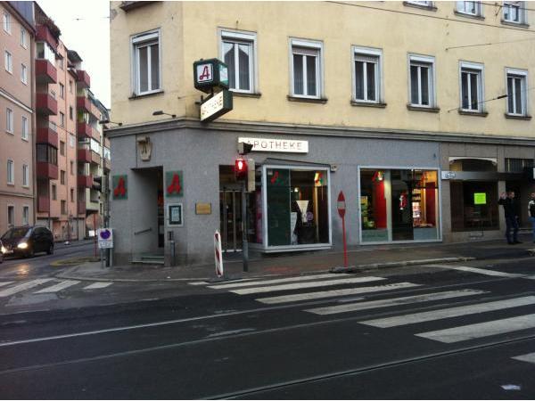 Bild 2 von Apotheke Zum grünen Kreuz