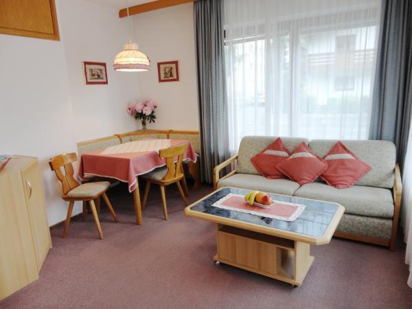 Bild 2 von Gross Appartmenthaus