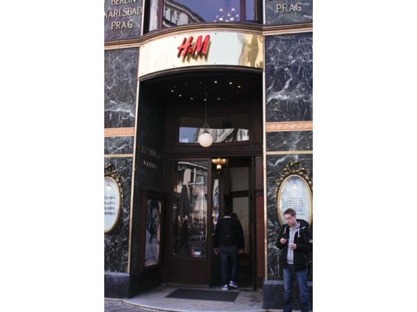 Bild 1 von H & M Hennes & Mauritz GesmbH