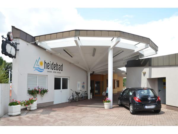 Bild 1 von Freibad Ulmerfeld-Hausmening