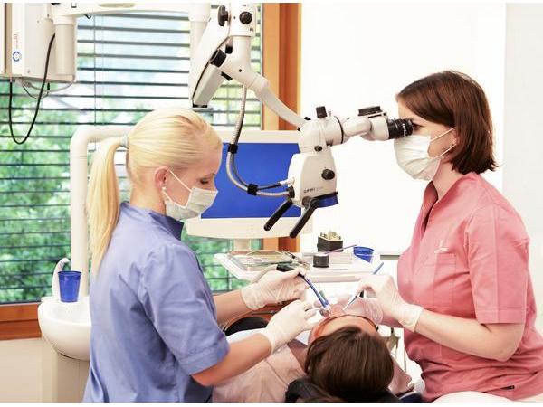 Bild 26 von Zahnmedizinisches Institut Dr. Huemer GmbH