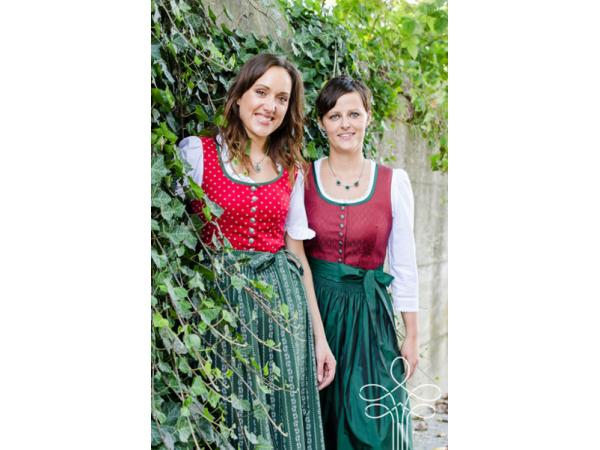 Bild 32 von TRACHT & BRAUT Helene Mayr Damenmaßschneiderei