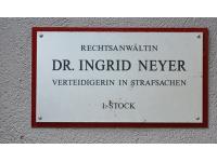 Dr. Neyer Ingrid